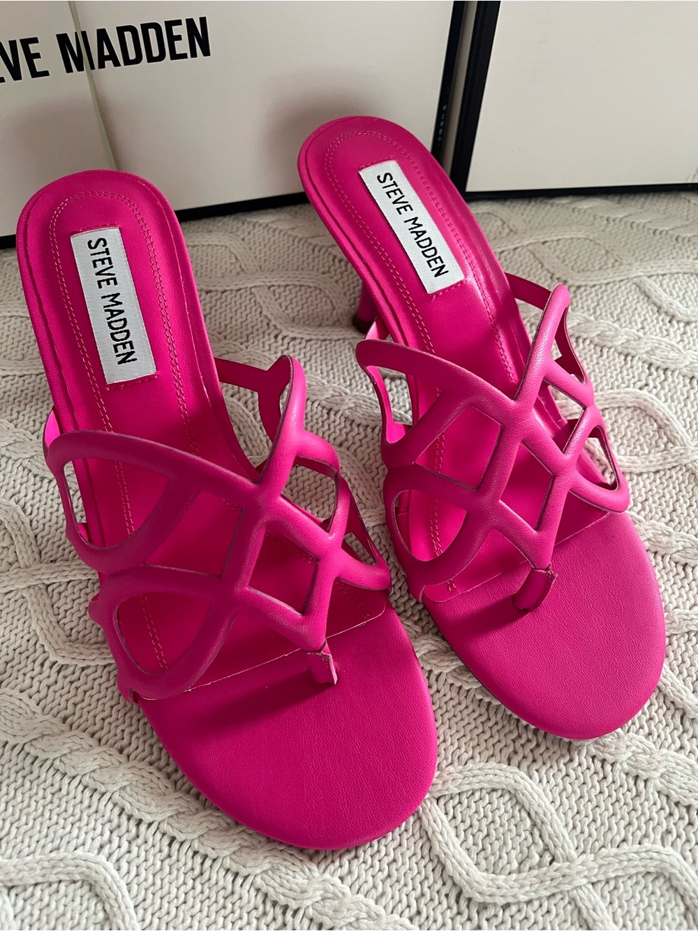 Steve Madden Hot Pink Strappy “Caz” Thong Kitten Heel Sandal Various Sizes